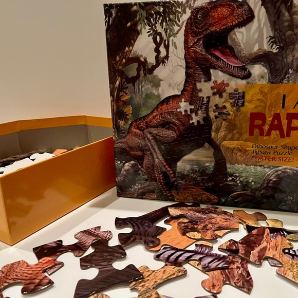 I Am RAPTOR Dinosaur-Shaped Puzzle - Picture 3 of 5